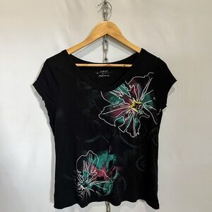 Y2K Daisy Fuentes Black Floral Baby Tee